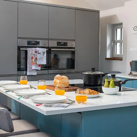 Brow Cottage, Penrith, District *